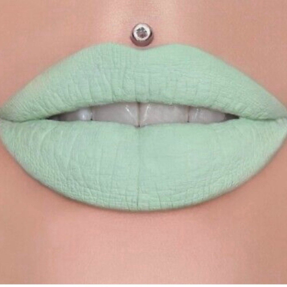 Jeffree Star Velour Liquid Lipstick- High Society